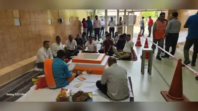 टाटा कमिंस में पूजा के साथ नये वित्तीय वर्ष की शुरुआत