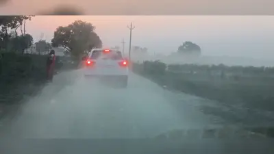 सड़क पर उड़ रहे धूलकण से लोगों का स्वास्थ्य हो रहा प्रभावित