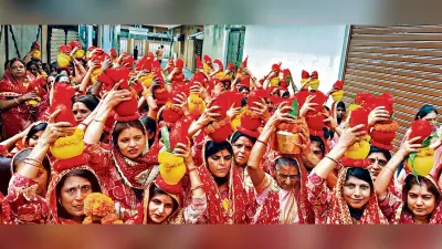 नवरात्रा और रामनवमी महोत्सव पर निकाली गयी भव्य शोभायात्रा