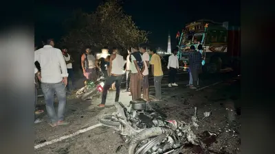खून से लथपथ छह युवकों को सड़क पर पड़े देख उग्र हुए लोग, जाम की सड़क