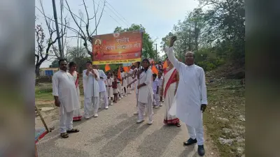 वर्ष प्रतिपदा पर पथ संचलन, झांकी निकाली