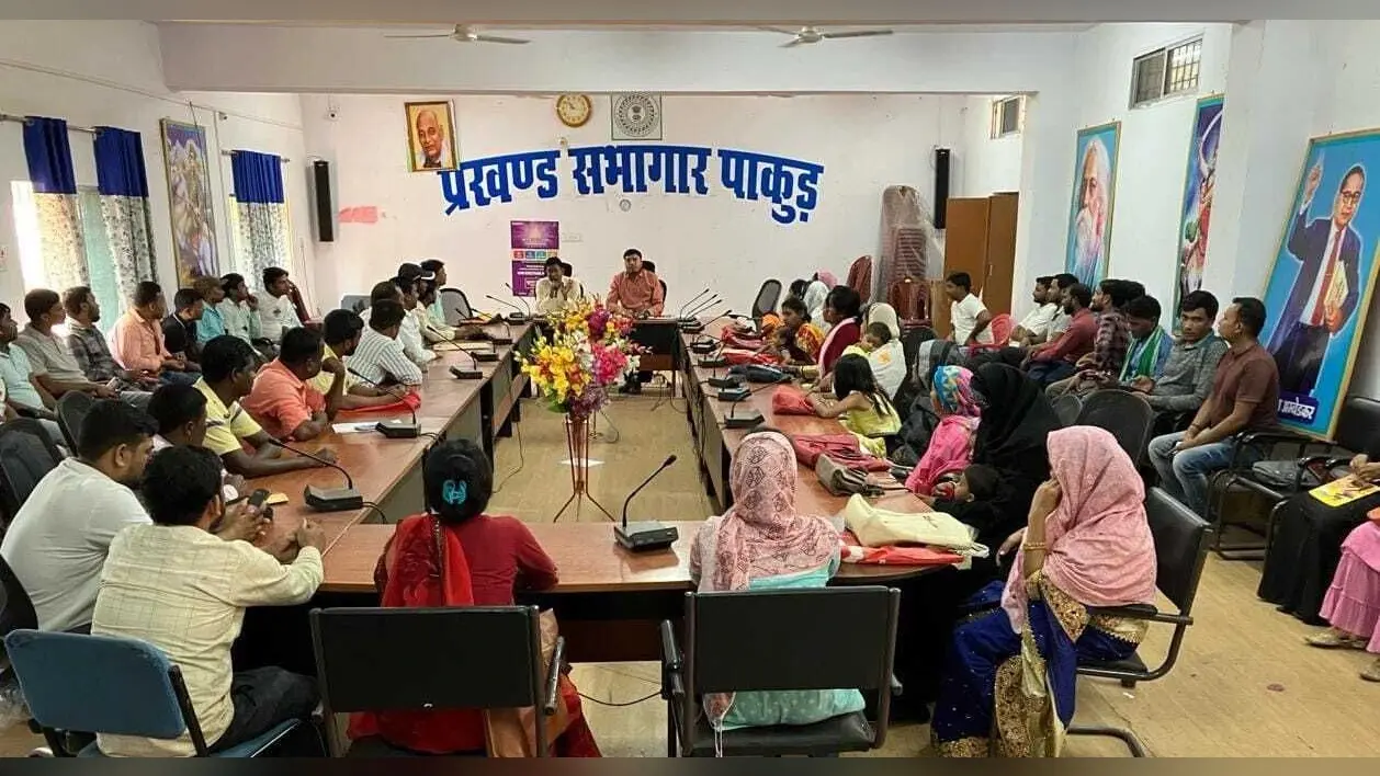 बूथों पर बिजली, पानी व रैंप की करायें व्यवस्था : बीडीओ