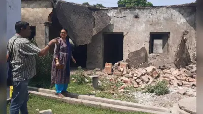 एग्यारकुंड : जर्जर पुराने स्कूल भवन की छत गिरी, बच्चे बचे