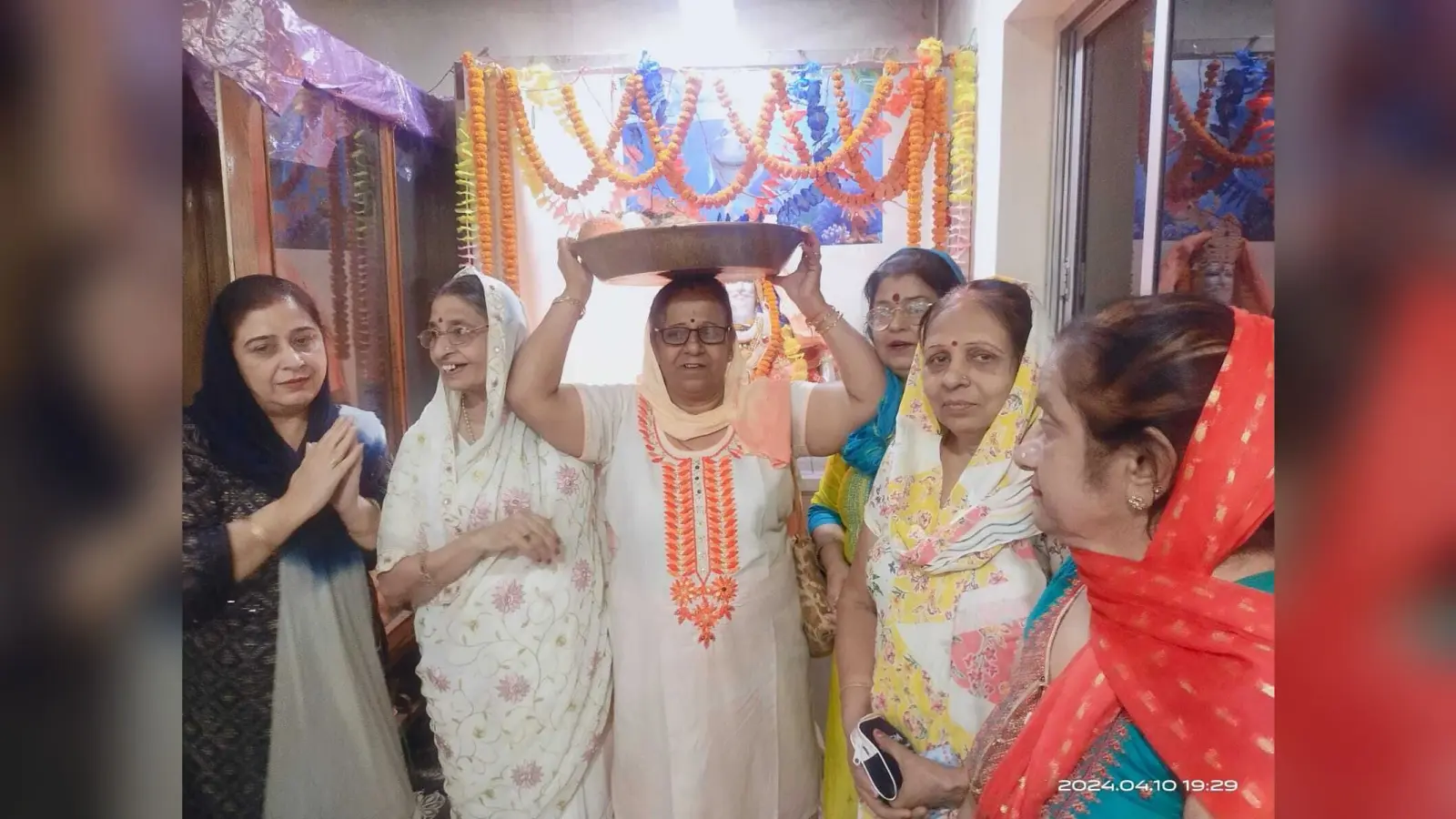 चेटीचंड : सिंधी समाज ने अपने-अपने घरों के आगे पांच-पांच दीप जलाये