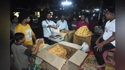 देवघर में ईद की सेवइयाें व कपड़ों की हुई जमकर खरीदारी
