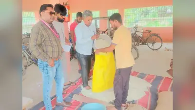 Bhagalpur News : वेलफेयर हॉस्टल के स्टूडेंट्स के बीच खाद्यान्न वितरित