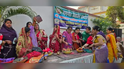 … ईशर दास जी घरावें टिकी सोने की