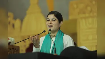 मनचित पर काबू नहीं रखने से जीवन अधूरा : देवी चित्रलेखा