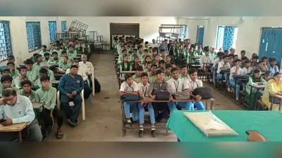 मतदान केंद्रों में चार-चार स्कूली छात्र वॉलंटियर के रूप में होंगे तैनात