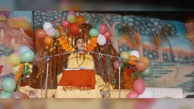 सत्संग व भजन के बिना जीवन अधूरा : राधिका