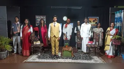 नाट्य महोत्सव में नाटक ””प्रमाेशन”” का मंचन हुआ