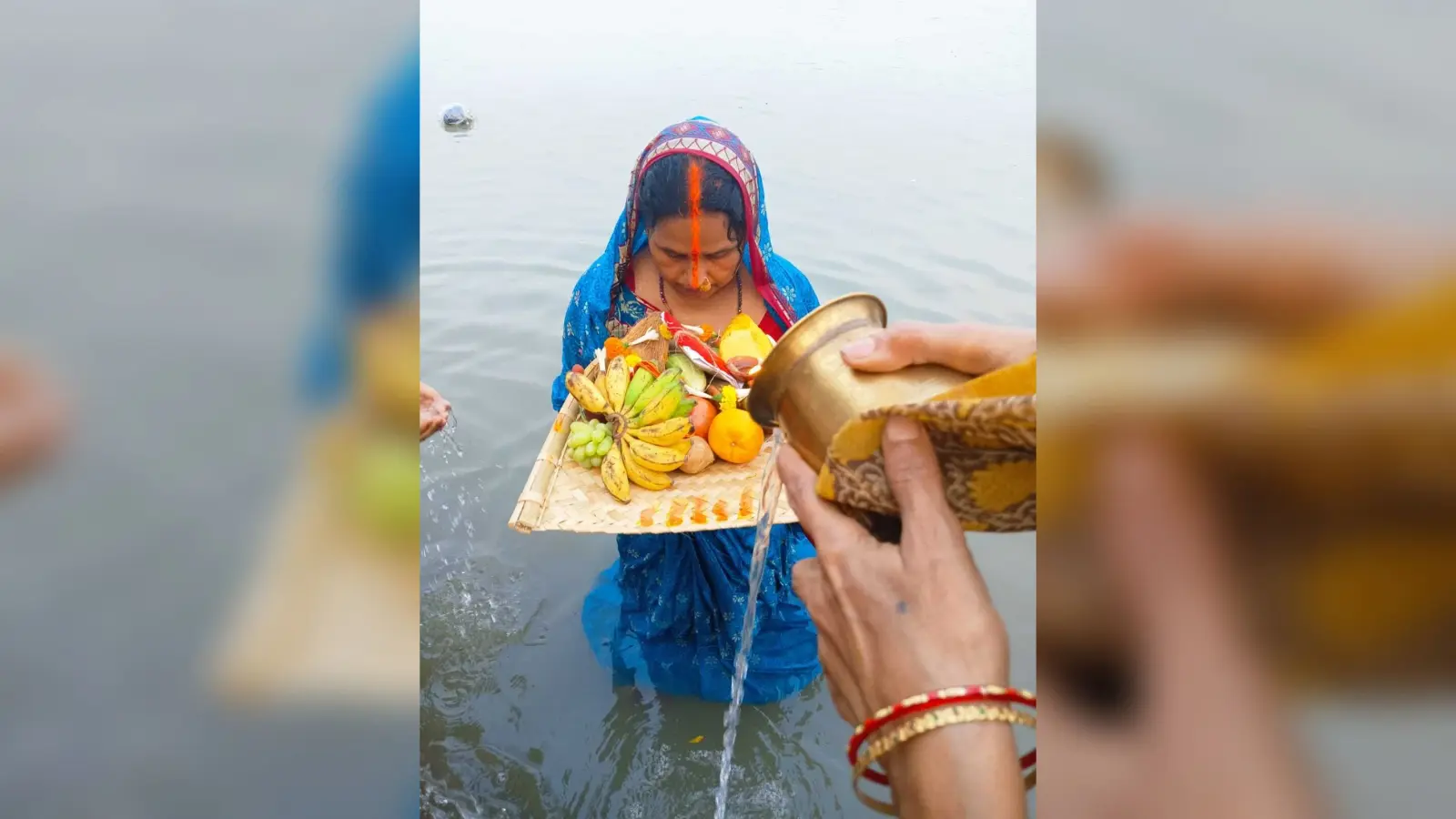 चैती छठ पर व्रतियों ने दिया भगवान भास्कर को अर्घ्य