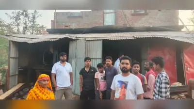 फर्नीचर दुकान में आग से 25 लाख का सामान खाक
