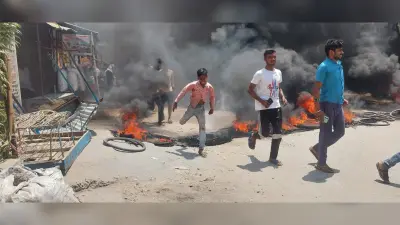 बिकुआ कलां में ट्रांसफॉर्मर बदलने की मांग को लेकर जाम की सड़क