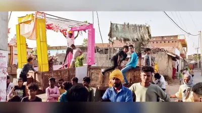 देर से मिला लाइसेंस, दरिहट में नहीं निकली शोभायात्रा