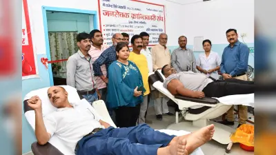 रक्तदान कर जरूरतमंद की बचायी जा सकती है जान: डॉ करुणामय