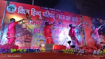 पंचेश्वरनाथ महादेव मंदिर परिसर स्थित तालाब किनारे हुई गंगा आरती