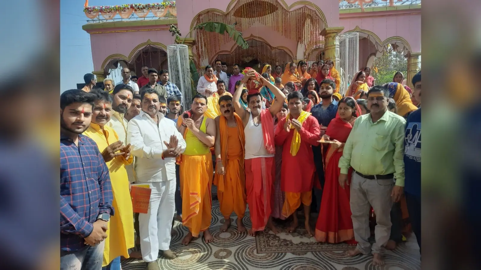नव पत्रिका व कलश का किया गया विसर्जन