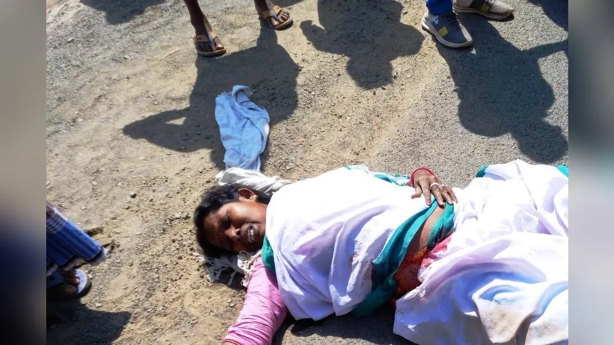 पाकुड़िया में हाइवा के धक्के से स्वास्थ्य सहिया की मौत
