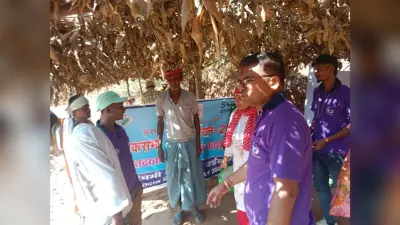 चक्रधरपुर : नुक्कड़ नाटक कर वोटिंग को किया प्रेरित