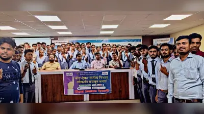 मेरा पहला वोट देश के नाम कार्यक्रम में युवा मतदाताओं को किया गया जागरूक