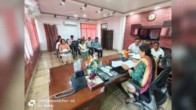 किसानों को बैंक अनावश्यक नहीं करे परेशान, समय पर दे केसीसी ऋण : डीसी