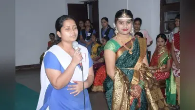 नर्स दिवस पर प्रतियोगिताओं में छात्राओं ने दिखाया हुनर
