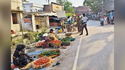 शहर में कई जगहों पर अतिक्रमण से राहगीरों की बढ़ी परेशानी