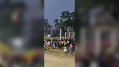 शिव भक्तों दहकते अंगारे पर चल दिया आस्था का परिचय