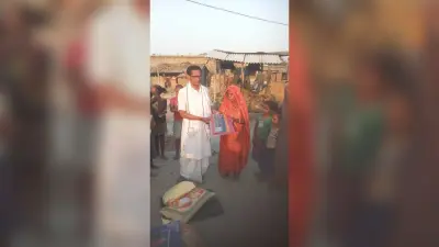 आग से सात गृह स्वामियों का जला घर, मुआवजे की मांग