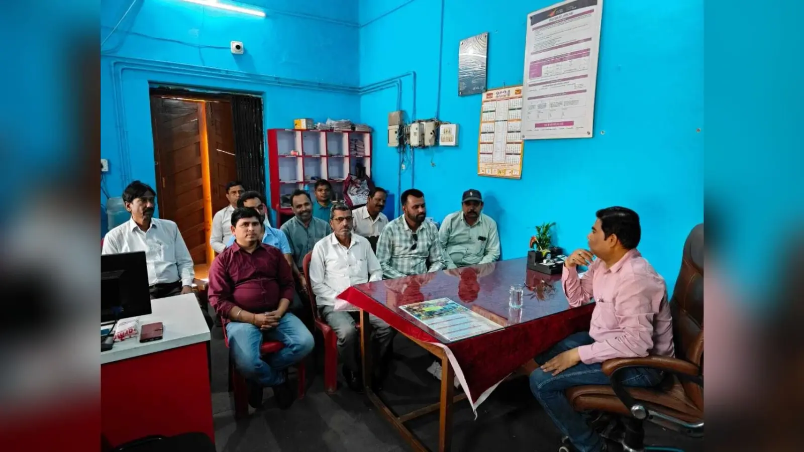 स्वच्छता अभियान को लेकर डाक कर्मियों ने की गोष्ठी
