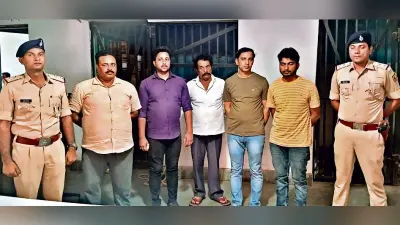 कांग्रेस जिलाध्यक्ष के घर पर चलीं गोलियां, पांच लोग धराये, राइफल व 44 कारतूस बरामद
