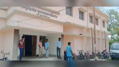 अनुमंडलीय पुस्तकालय की 7490 पुस्तकें संवार रही बच्चों का भविष्य