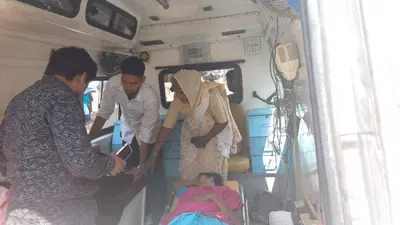 पिकअप वैन व ऑटो में टक्कर, सात यात्री घायल