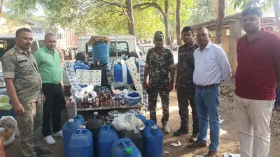एक घर से 945 लीटर अवैध स्प्रिट और ब्रांडेड शराब के स्टीकर जब्त