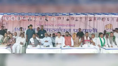 इंडिया गठबंधन प्रत्याशी केएन त्रिपाठी के नामांकन में उमड़़ा जनसैलाब