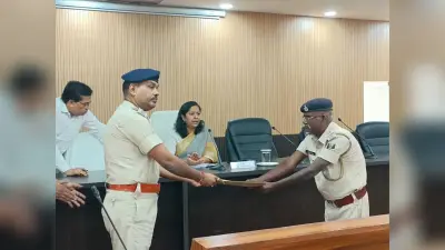 प्रमंडलीय आयुक्त ने 20 सेवानिवृत पदाधिकारी, कर्मियों को सेवांत लाभ का स्वीकृति आदेश कराया हस्तगत