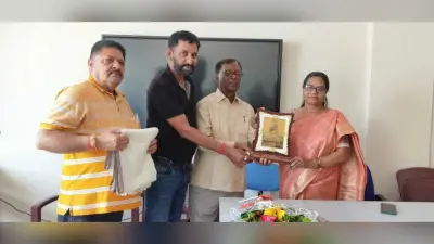 मार्खम कॉलेज में रसायनशास्त्र विभागाध्यक्ष डॉ आरके कर्ण सेवानिवृत्तसेवानिवृत्ति सेवा काल का है एक पड़ाव : डॉ संध्या प्रेम