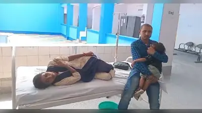 गले से सोने का लॉकेट काटते पकड़ने पर चोर ने महिला को ब्लेड मारकर किया जख्मी