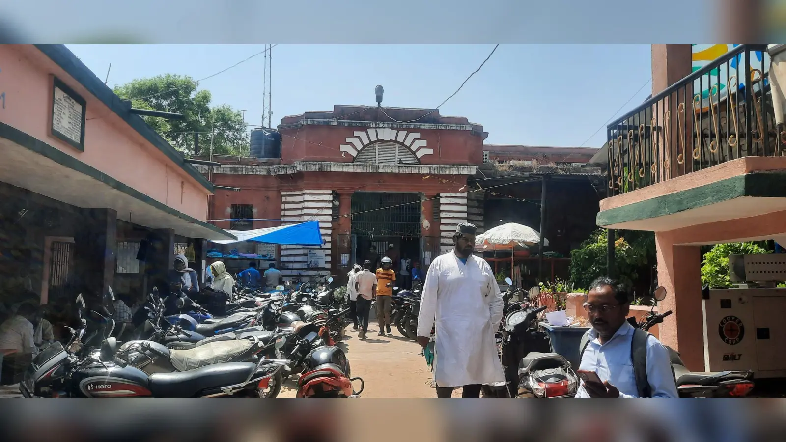 अधिकतर सरकारी दफ्तरों में अग्नि सुरक्षा को लेकर कोई व्यवस्था नहीं