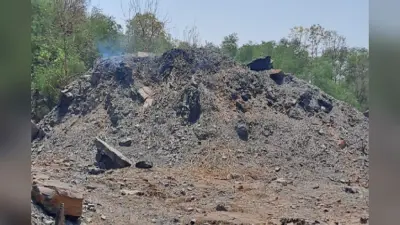 बोकारो में भूमिगत आग से कथारा-गोमिया हीरक रोड पर बढ़ा खतरा, जल चुके हैं सैकड़ों पेड़-पौधे