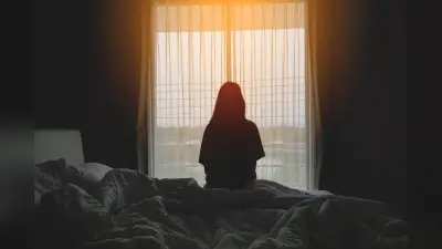 Loneliness Epidemic: अकेलेपन से हो सकती है मौत, अमेरिका में कामकाजी उम्र के वयस्कों में बढ़ रही है मृत्यु दर