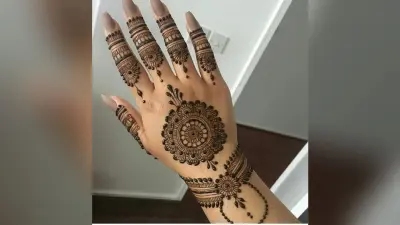 Mehndi Design PHOTOS: फेस्टिव सीजन करवा चौथ और दिवाली में लगाएं लेटेस्ट मेहंदी डिजाइन