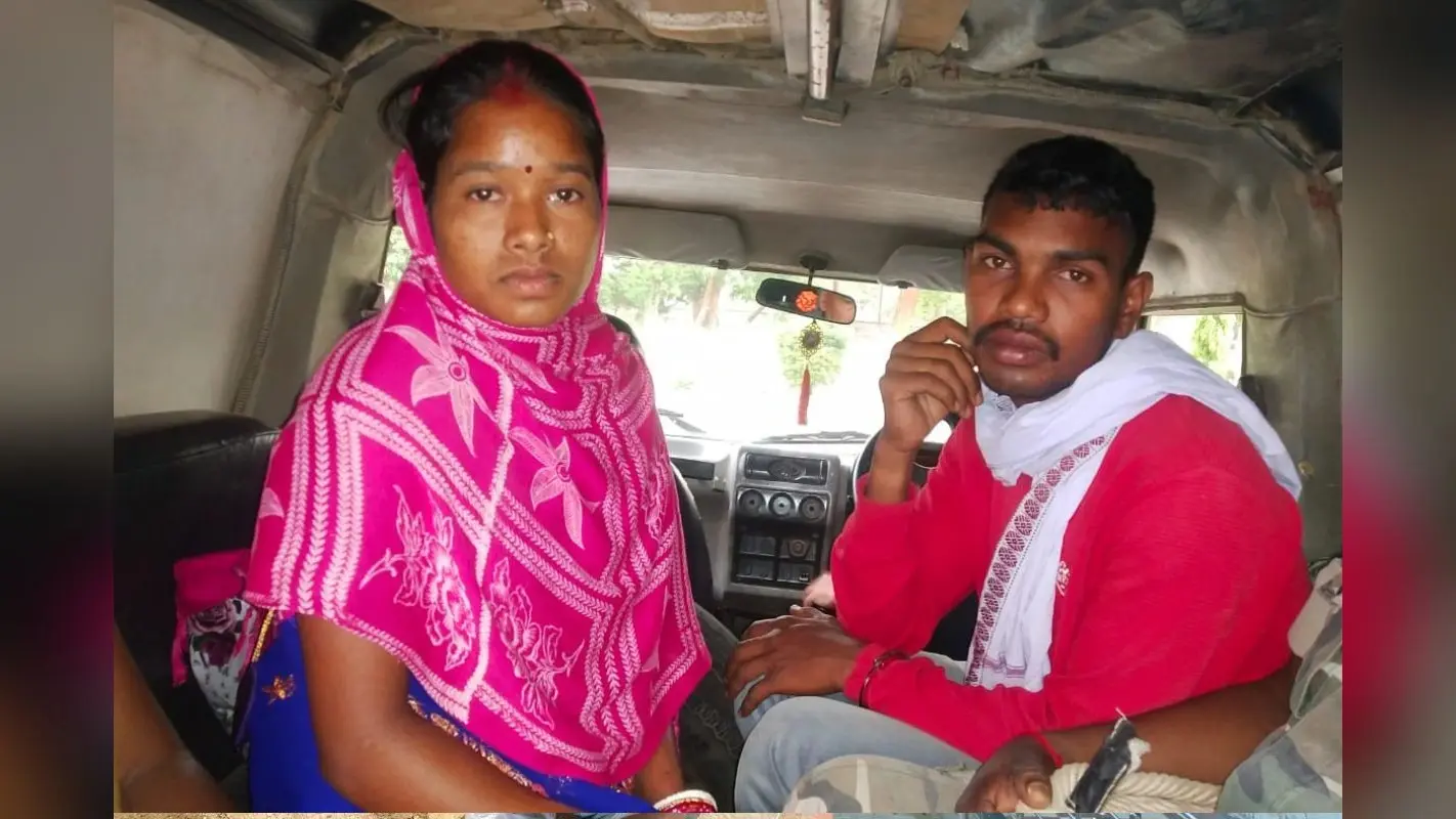 नशे के सौदागरों के खिलाफ रांची पुलिस की कार्रवाई, दो किलो अफीम के साथ तस्कर पति-पत्नी अरेस्ट