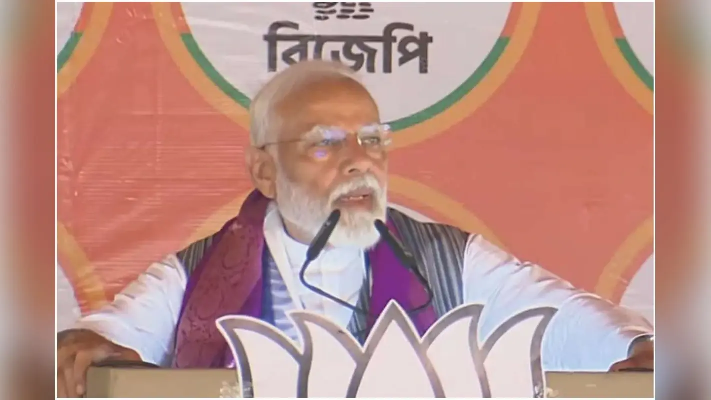 Narendra Modi : नरेन्द्र मोदी ने कहा, तृणमूल, लेफ्ट और कांग्रेस के पास विकास का विजन ही नहीं
