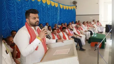 Prajwal Revanna Scandal: पूर्व पीएम एचडी देवेगौड़ा के पोते प्रज्वल रेवन्ना स्कैंडल में फंसे, यौन उत्पीड़न का आरोप