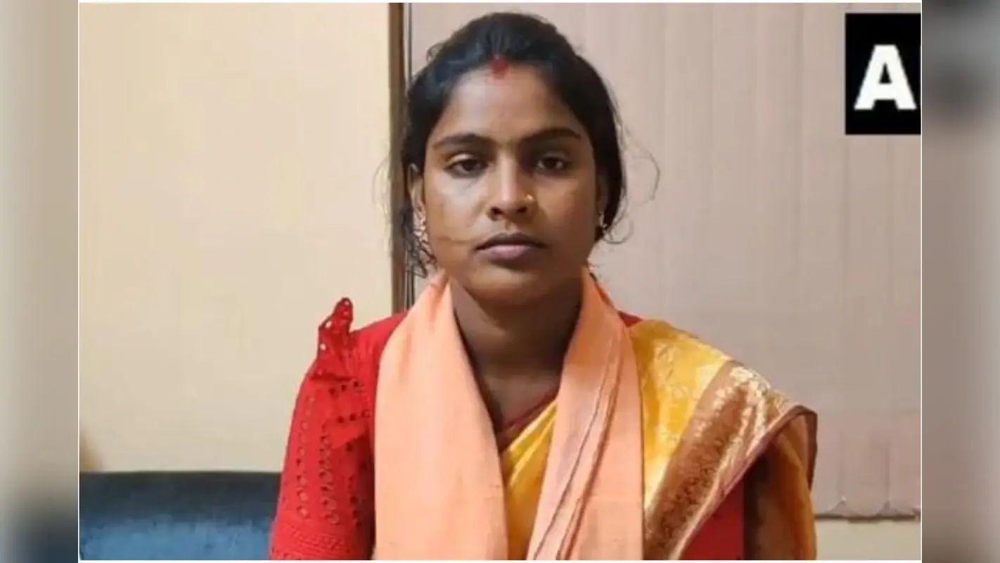 Rekha Patra : मेरे खिलाफ बंगाल पुलिस के कितने मामले, रेखा पात्रा ने जानने के लिए कलकत्ता हाई कोर्ट का खटखटाया दरवाजा