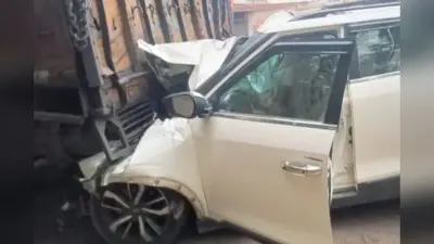 Road Accident: गुजरात के अहमदाबाद-वडोदरा एक्सप्रेसवे पर बड़ा हादसा, कार-ट्रेलर की टक्कर में 10 लोगों की मौत