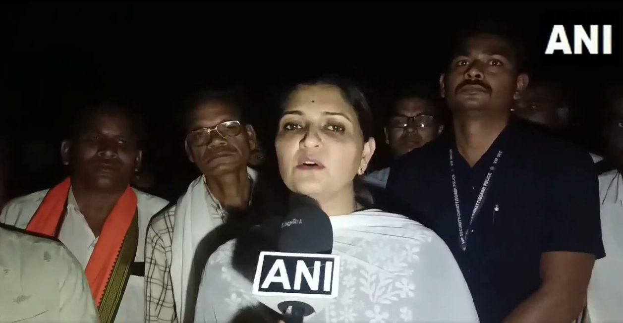 Chhattisgarh Accident: उठ गया सिर से माता-पिता का साया, कवर्धा हादसे में अनाथ हुए बच्चों को मिली ‘विधायक मां’