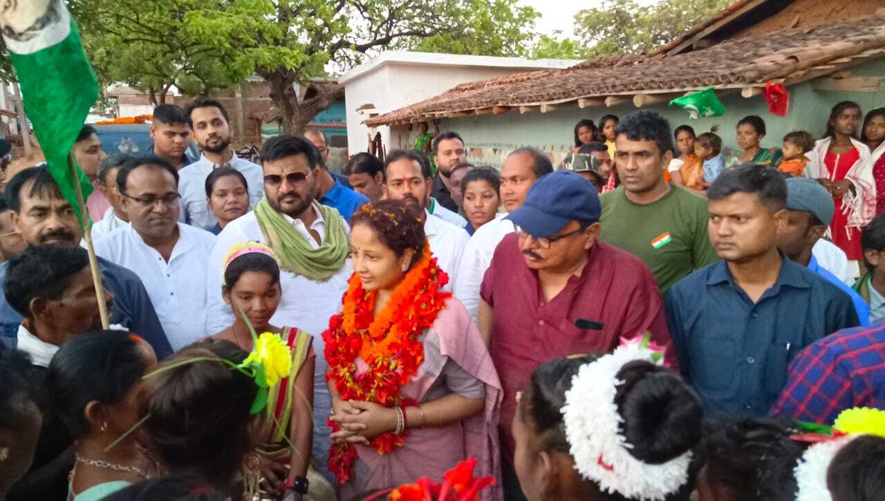 कल्पना सोरेन ने चलाया जनसंपर्क अभियान